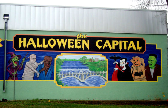 Picture of store in Anoka Minnesota showing characters of Mummy, Dracula, Frankenstein, Witch, and Ghost